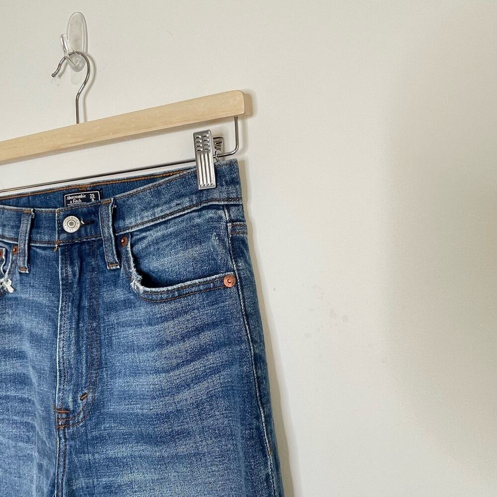 ABERCROMBIE | Ultra High Rise Straight Jeans | 25 0 - Picture 4 of 5